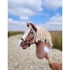 Kæphest brun hvid beige Manke Amerikansk Mustang
