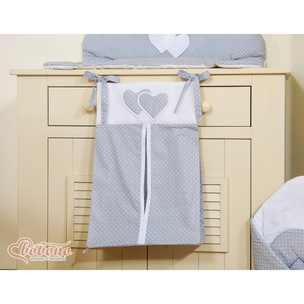 Blepose - Hanging Hearts  Grå Polkaprikker