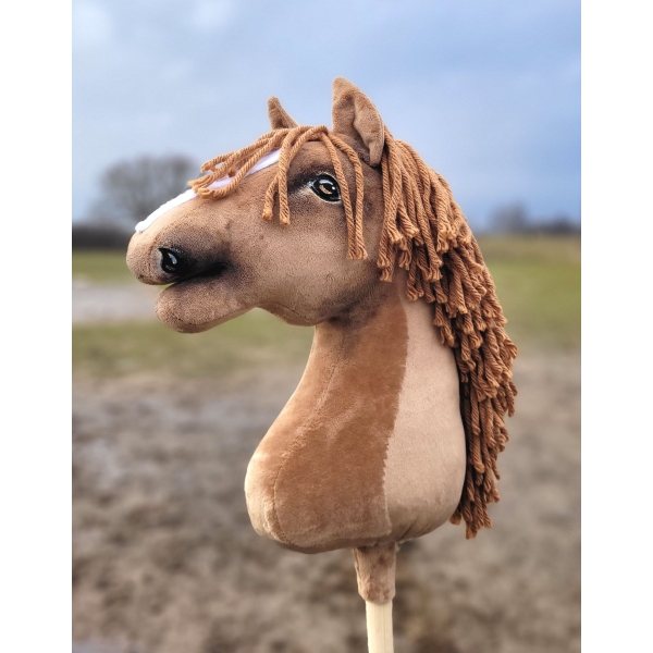 Kæphest Lys Kastanje Hobby Horse A3 Premium