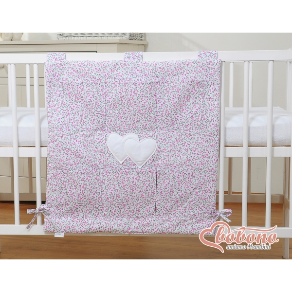 Lommeophæng til tremmeseng - Hanging Hearts  Lyserød Pink Blomstereng Blomster