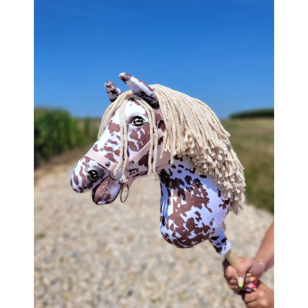Hvid Brun Kæphest Leopard med Beige Manke